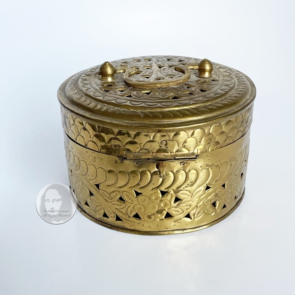 Vintage Trinket Box Pierced Incense Burner Hollow Brass Metal Made in India - Picture 8 of 14